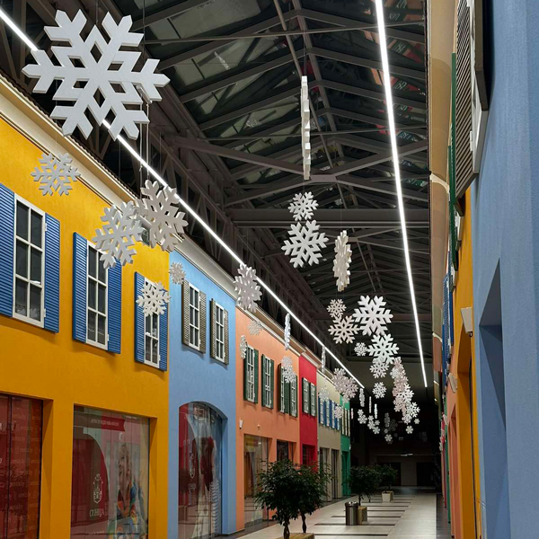 Снежинки из пенопласта в Минске